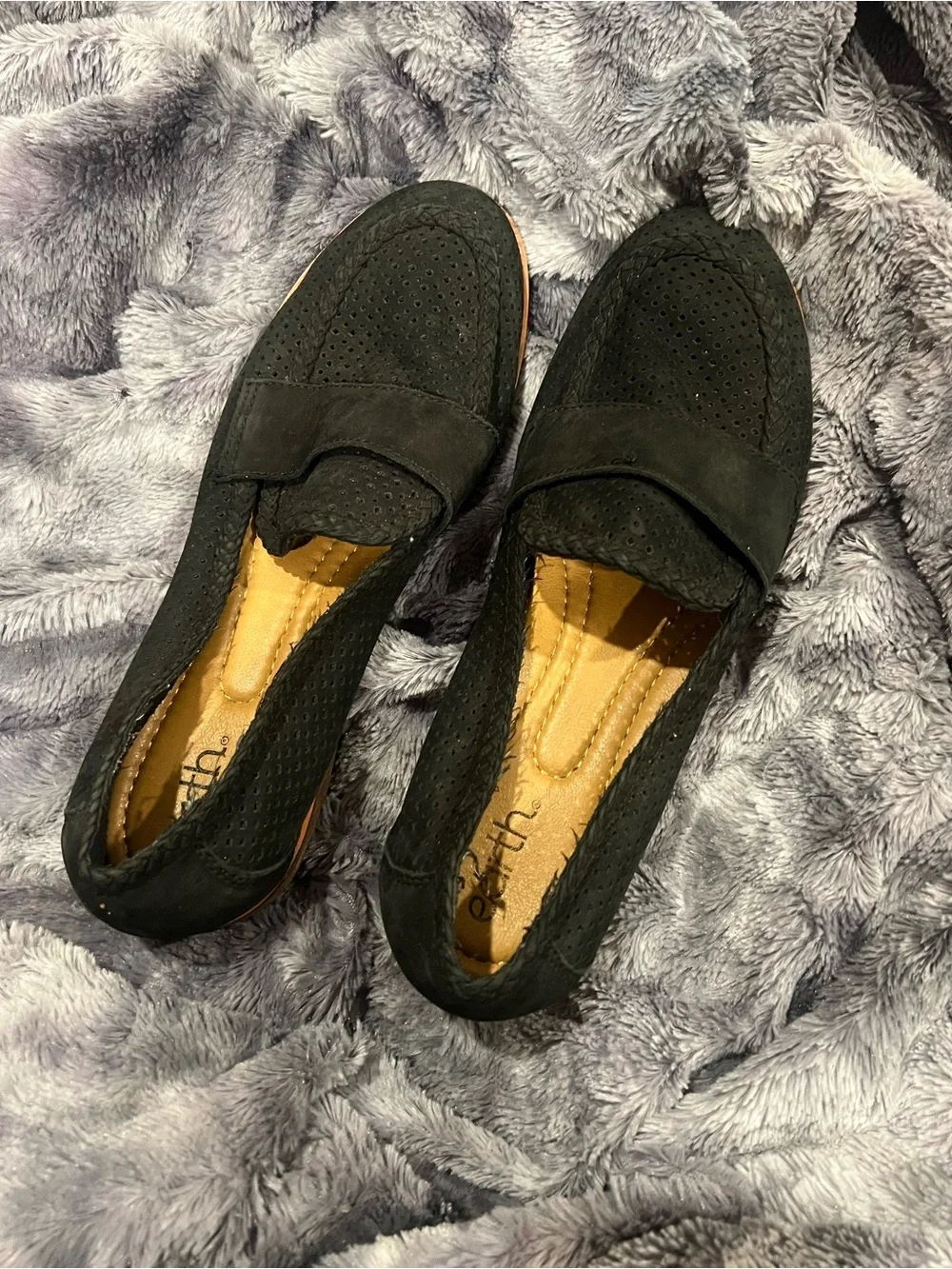 Earth Black Suede Womens  Slip-On Loafers